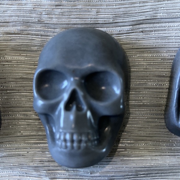 Hand Crafted Soap Charcoal Skulls - Halloween - Picture 7 of 11